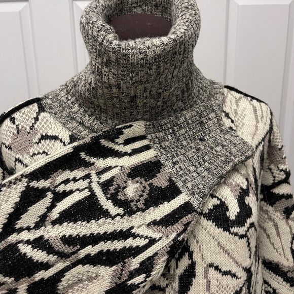 NEEDLEWORKS. Multi-print heavy wool sweater. LARGE/XLARGE - Picture 6 of 6